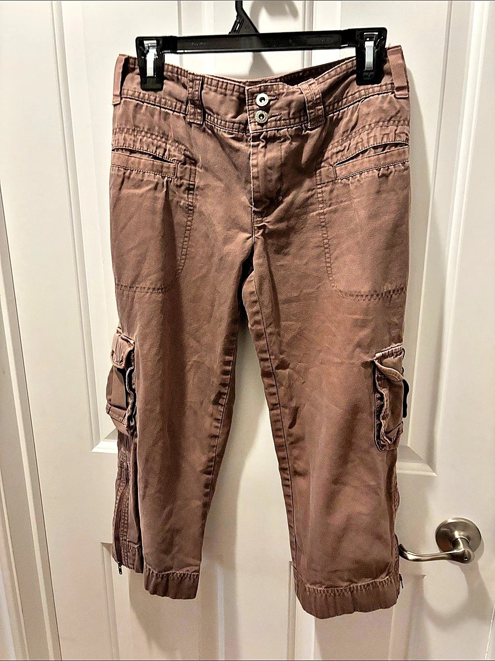 Tommy Hilfiger Women's Brown Cargo Capris Size 6